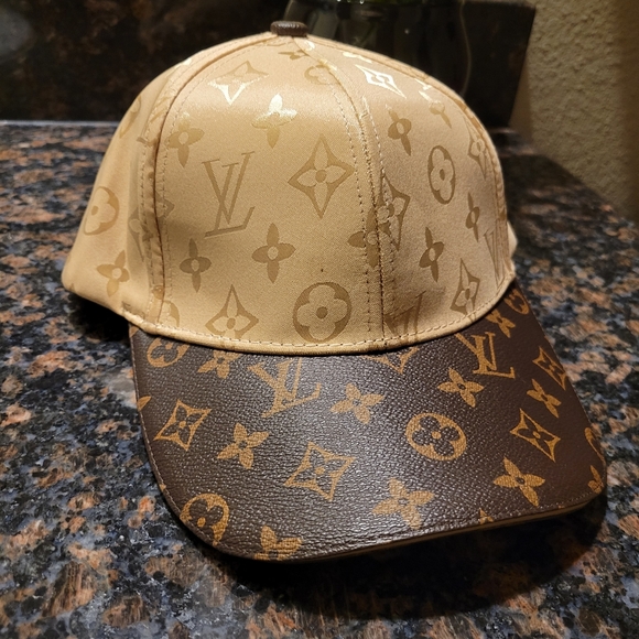Louis Vuitton Tan and Brown Monogram Hat - Picture 1 of 10